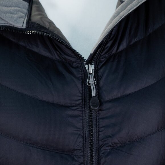 L.L. Bean Ultralight 850 Down Hooded Coat - Picture 2 of 9